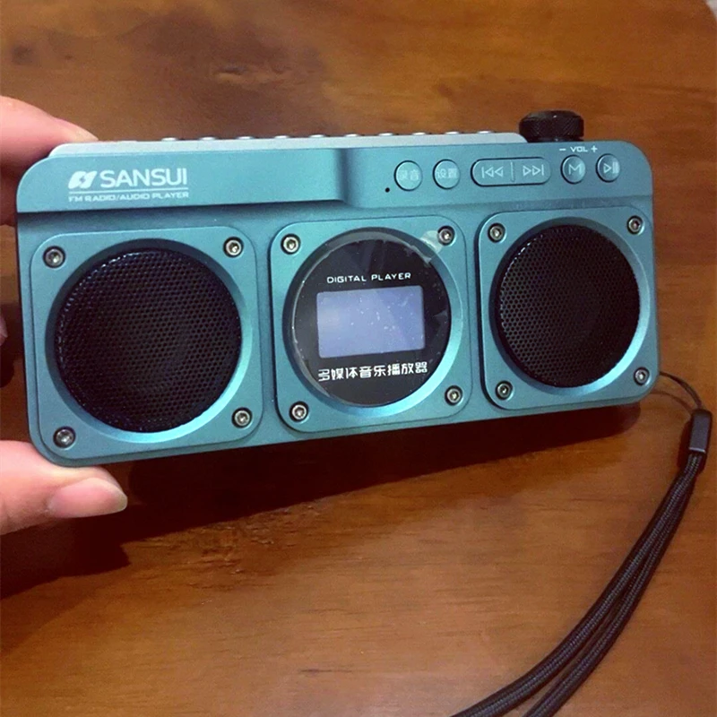 Przenośne radio F28 FM Jakość  – Audio Music To Lyrics recenzja i cena